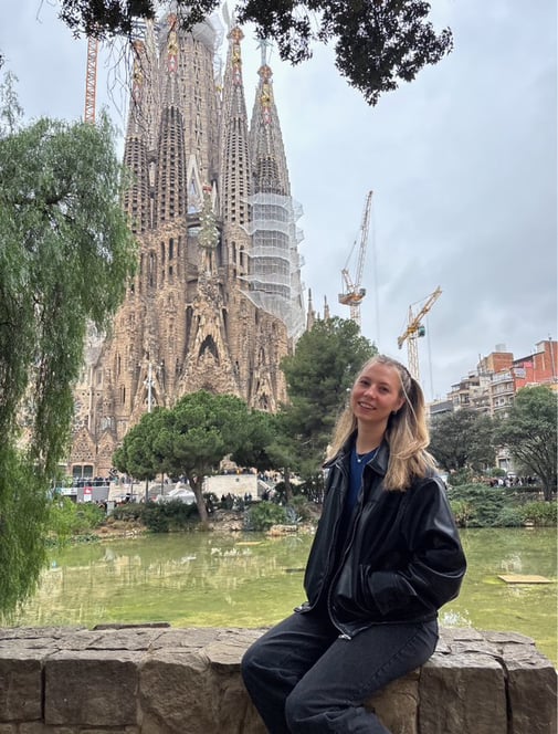 TRAVEL FROM VANESSA POLLARI 3